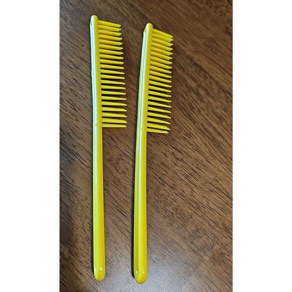 2 Tupperware VTG 8\